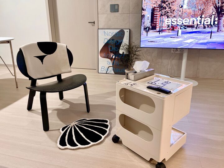 short form carousel card thumbnail