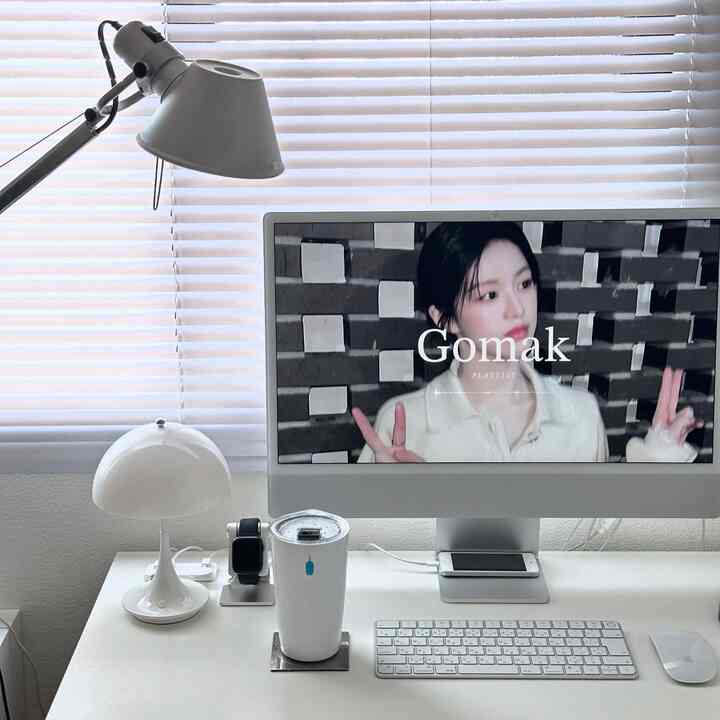 Aku memindahkan mejaku lagi 🖥️
#Ruang Kerja #デスクテリア #デスクインテリア #在宅勤務