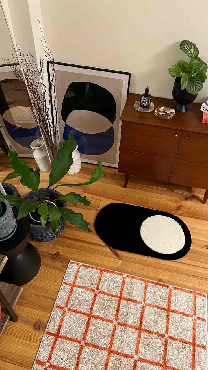 Change the layout depending on your mood 😌
#interior #ラグ #賃貸 #暮らし