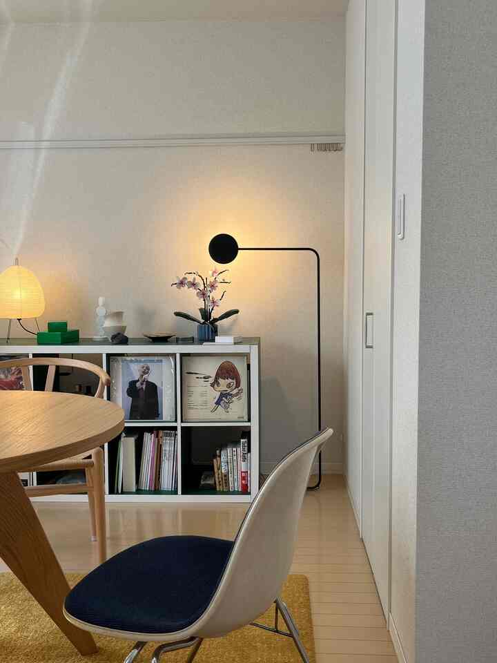 もう販売がなくなってしまったみたいですが、IKEAとHAYのコラボ照明💡、我が家のダイニングにはなくてはならない存在です。
#イッペルリグ
#スタンドライト