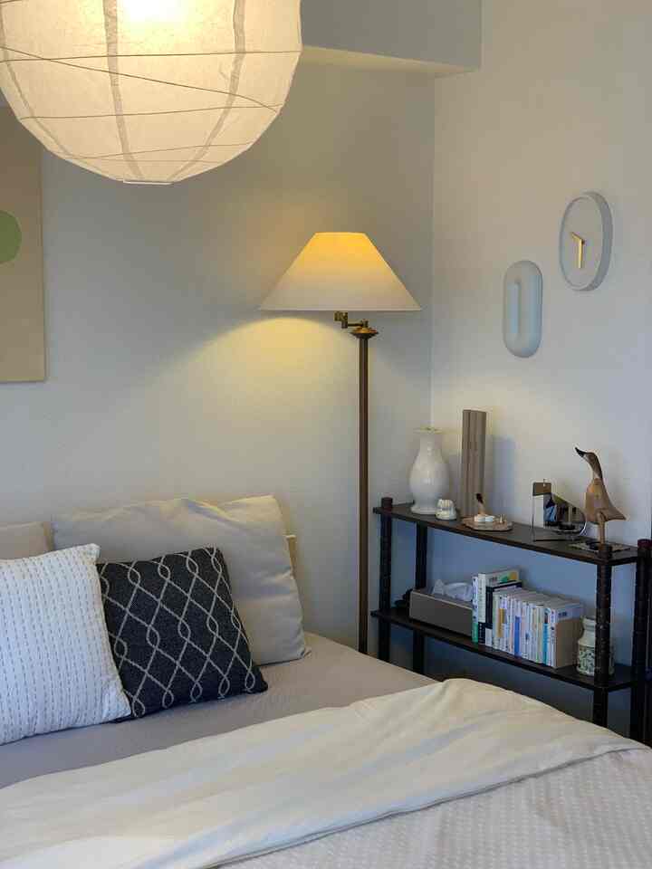 ここの一角はヴィンテージ要素があって白を基調にした壁掛けのインテリアとのバランスが気に入ってるところ🪴
#ナチュラルヴィンテージ #ヴィンテージラック #賃貸マンション #IKEA #ヴィンテージ証明
