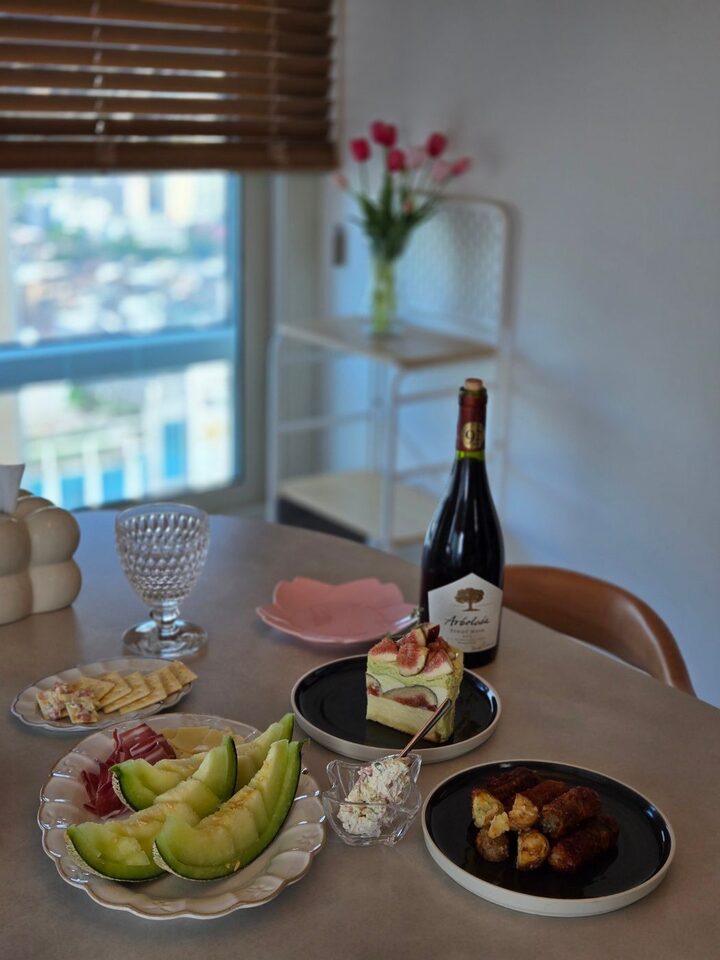 short form carousel card thumbnail