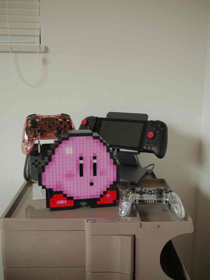 Aku dapat Kirby! Di mana pun kamu meletakkannya, perasaan titik yang mengganggu otakmu adalah yang terbaik 🧠 Aku masih belum terbiasa, jadi aku akhirnya melihatnya tiga kali saat sudah terlihat. Saat Anda menghubungkan USB-typeC, itu menjadi ringan 💡 Saya menempatkan Kirby di sudut permainan dan itu terlalu lucu 😭

#Rumah dijual #建売 #カラフルインテリア #星のカービィ #ポータブル照明 #ゲーム