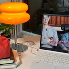 오늘은 가구배치를 바꿨어요!
테이블을 창가쪽에 배치하니 카페같고 또 색다른 느낌!
이제 아침에 햇빛에 고통받지 않아도 되게 되었어요🤭 


#원룸 #원룸인테리어 #원룸꾸미기 #원룸가구배치 #원룸원형테이블 #원룸테이블 #원룸오피스텔 #6평원룸 #자취방 #자취방인테리어 #자취방꾸미기 
