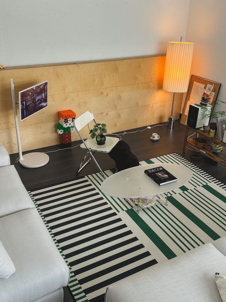 short form carousel card thumbnail