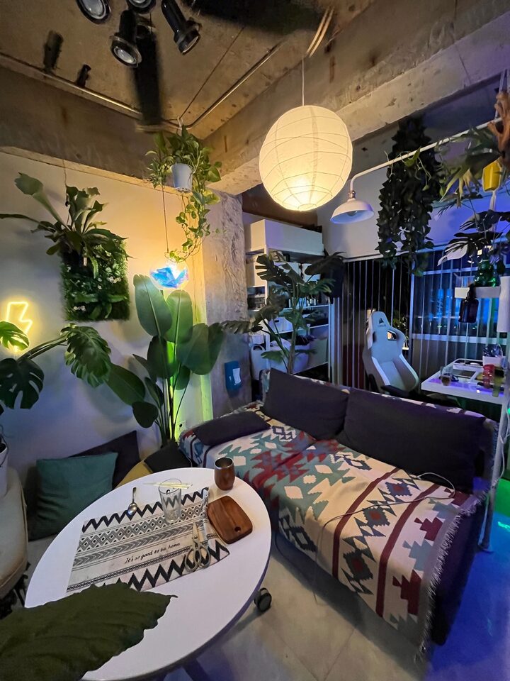 short form carousel card thumbnail