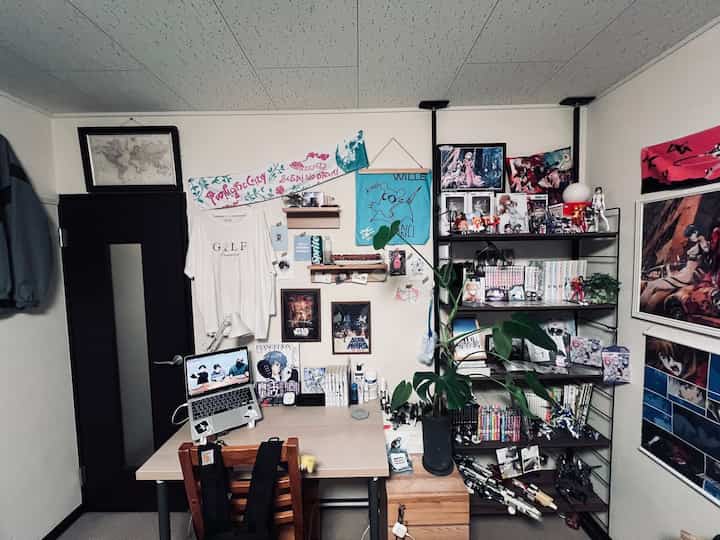 趣味で固めた男一人暮らし
趣味が多くていろんなものを置いてるから本来は広い部屋なのに狭くなってきたが、そこが良い
#一人暮らし部屋 #趣味部屋 