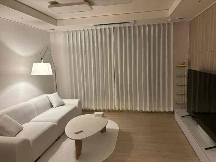 メイ ローテーブル［2サイズ］を使ったコーディネート 2