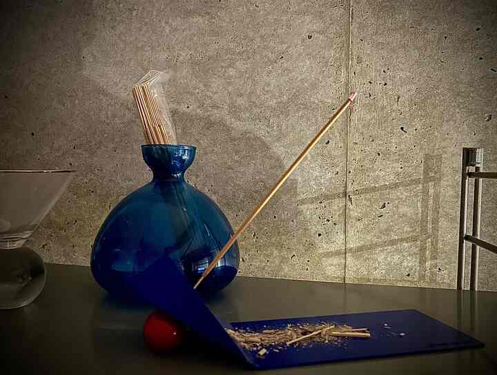 2024.10.2

好きな金木犀の香りが多くなる季節になってきて嬉しい。

#インセンスホルダー  #アボカドベース #花瓶 #お香 #MoMA #コンクリート壁 #賃貸 #一人暮らし