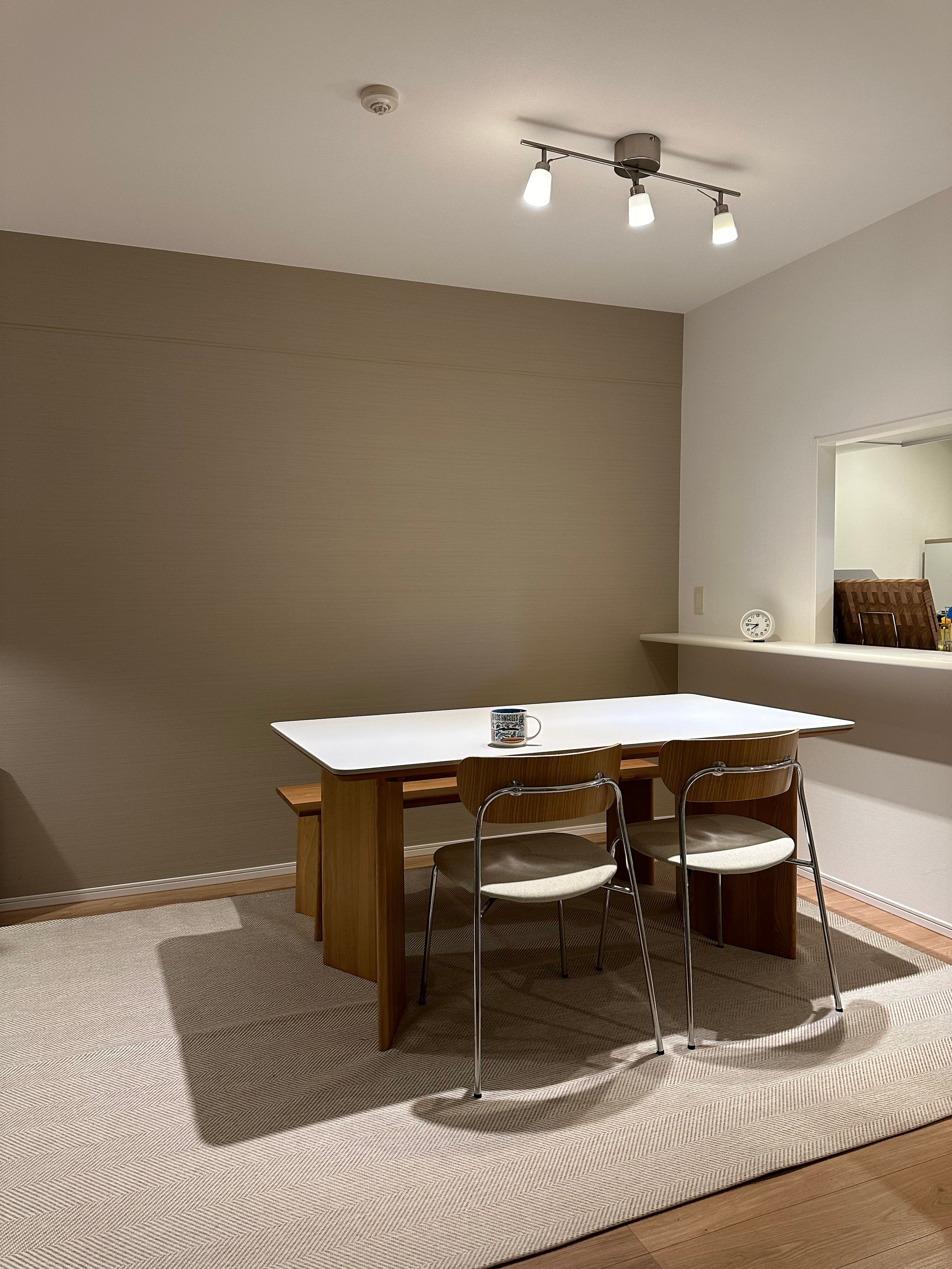 Reversible Ceramic Rectangular Dining Table user photo