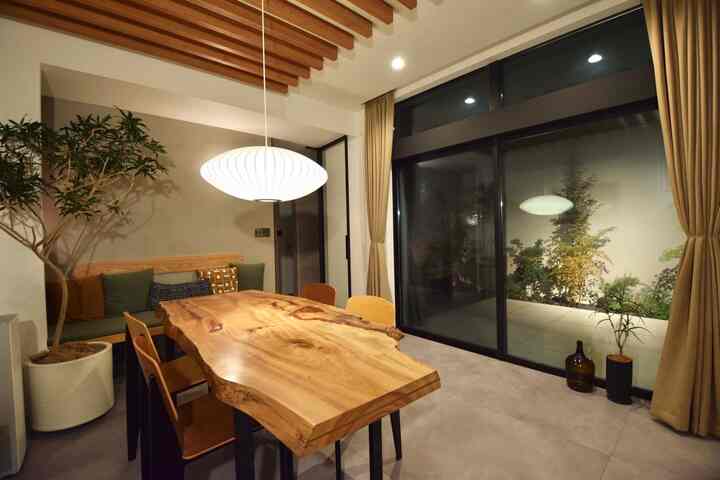 カーテンを取り付けました＾＾


#ダイニング #ダイニングテーブル #ダイニング照明