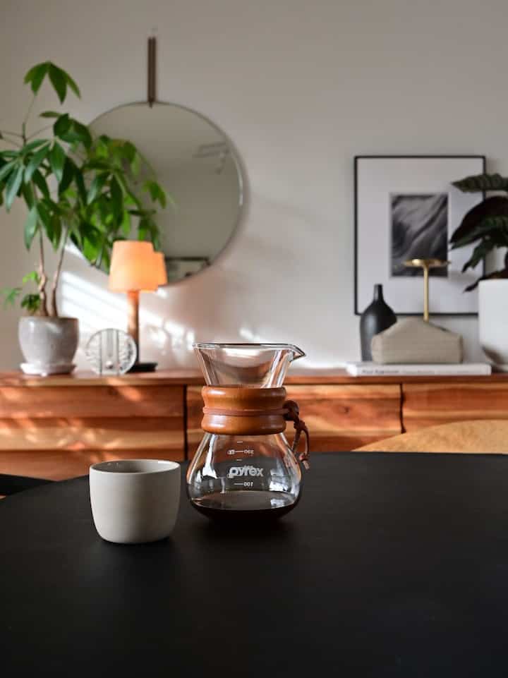 新入りのpyrexのコーヒーサーバー。丸っこくてレトロで可愛い☕️

#コーヒーサーバー #ドリッパー #pyrex #コーヒー・ティー用品 