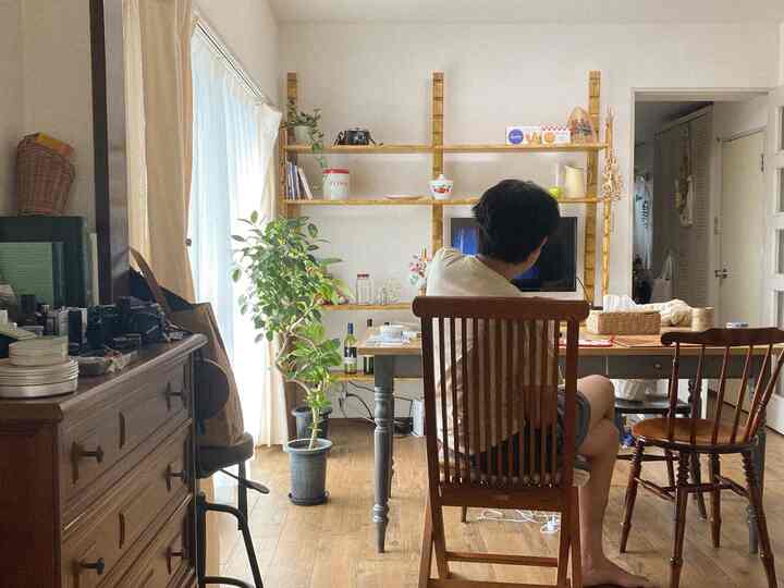 ダイニングに飾り棚をDIYしました🧺

.
.
.

#アンティーク #ヴィンテージ  #ブロカント #アンティーク家具 #蚤の市 #古道具のある暮らし #古道具 #アンティークのある生活 #フランスアンティーク #goodroom取材 #ひとり暮らし #ふたり暮らし #二人暮らしインテリア #間接照明のある暮らし #古道具好き #賃貸インテリア #france #paris  #antique #ブロカントのある暮らし #丁寧な暮らし #오늘의집 #イギリスアンティーク #フランス雑貨  #3dk