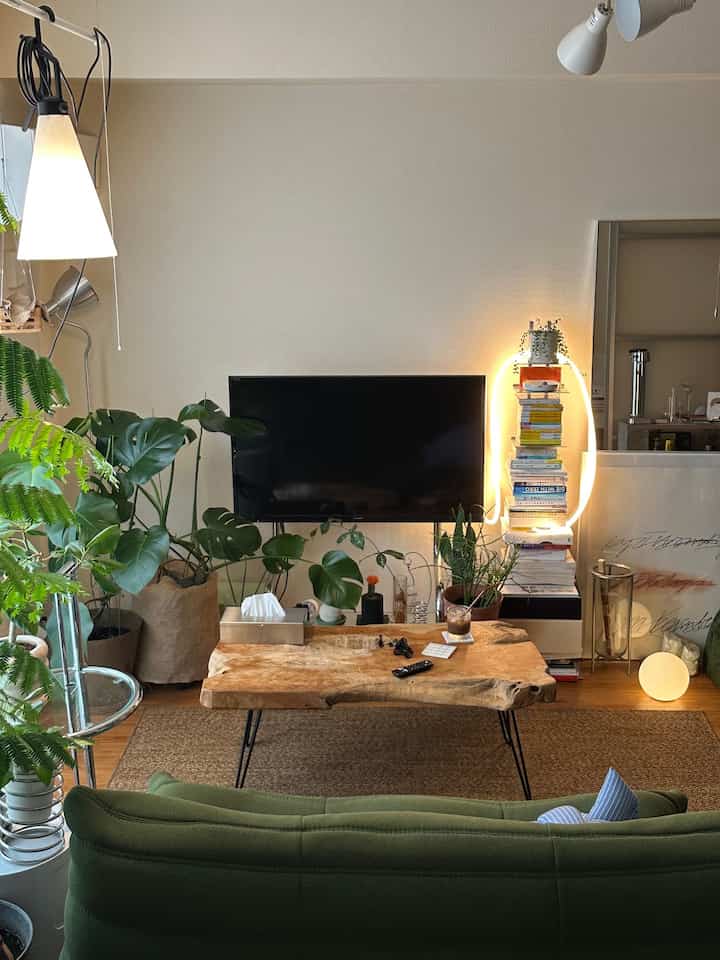 光をつけると曇りの日でもいい感じ！
#リビング
#トーゴソファ