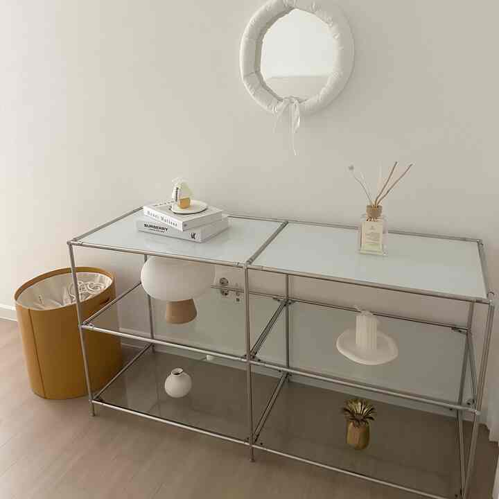 I moved the empty storage cabinet that was pushed to the side of the bed (🤣🤣🤣) back to the front and changed the structure of the bedroom to give it a fall vibe & put up some props🤎 Fall🍂Fall🍂 I really like the feeling ෆ 

#PrettyItemsBest 
#CornSoupRecord
#FallInterior
#FallProps
#StorageInterior
#StorageProps
#PropsInterior
#DecorationCabinetInterior
#DecorationCabinetInterior
#DecorationCabinetDecoration
#WelcomingFall