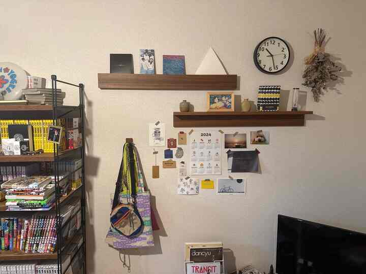 壁はごちゃごちゃしてるくらいが好き。
#壁　#無印良品  #本棚・ブックシェルフ 