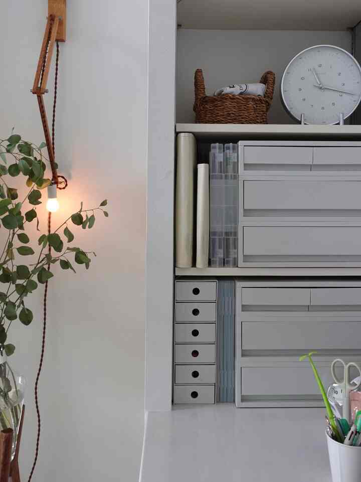 書類と文房具置き場✏️📏✂️ #ワークスペース #ワークスペースインテリア  #書類  