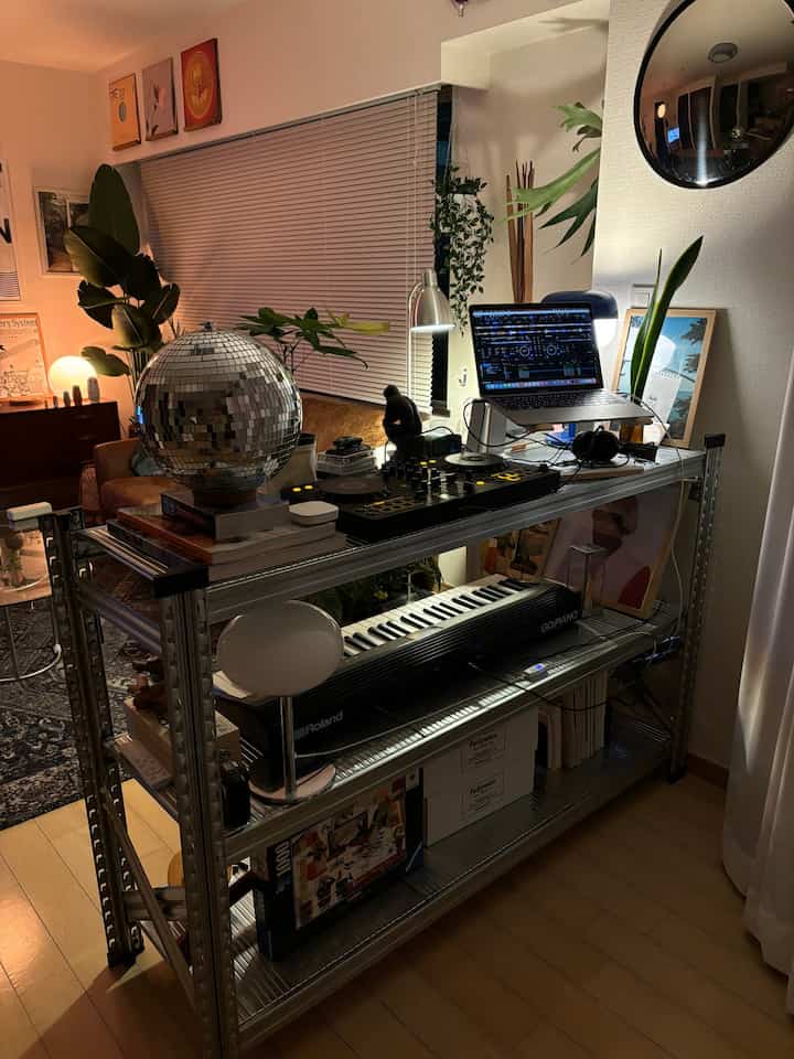 DJブース✨


#djブース#dj #メタルシステム