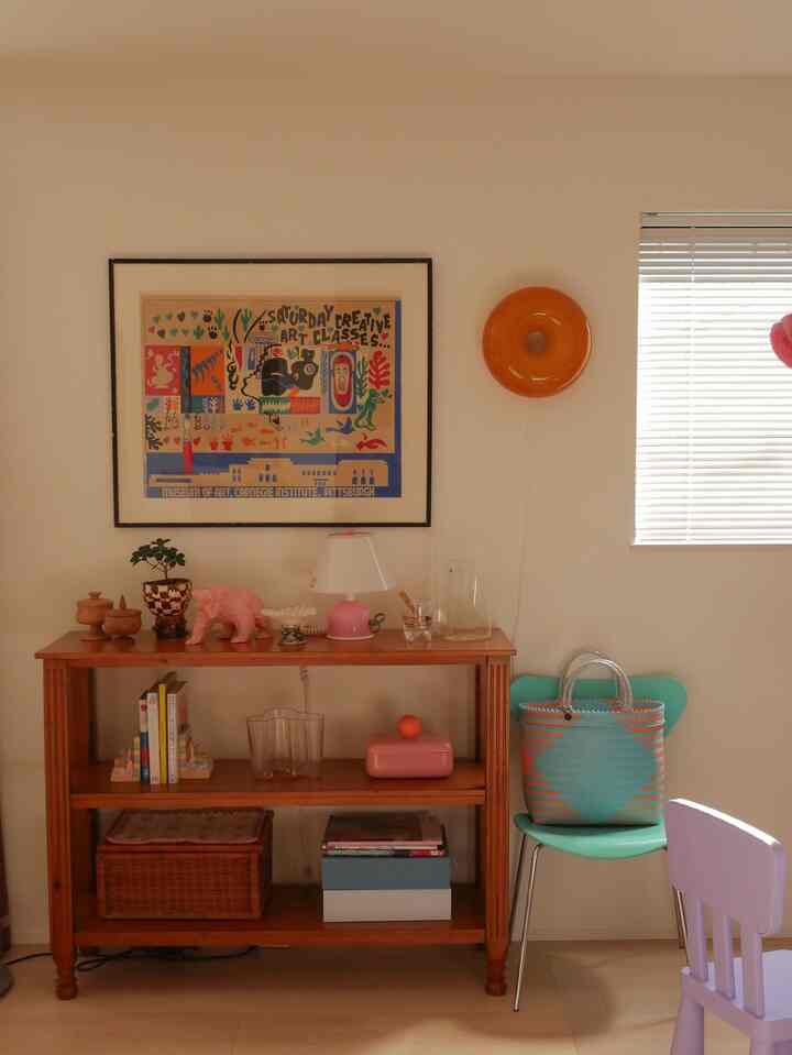 フランスヴィンテージのコンポート皿を手に入れた🐚フリルと土台の貝殻模様がとても綺麗😌
上から見るとハート型なのもキュン🫰

#建売住宅 #建売 #カラフルインテリア #カラフル #ヴィンテージ雑貨 #アンティーク雑貨 #コンポート皿 #フレンチ 