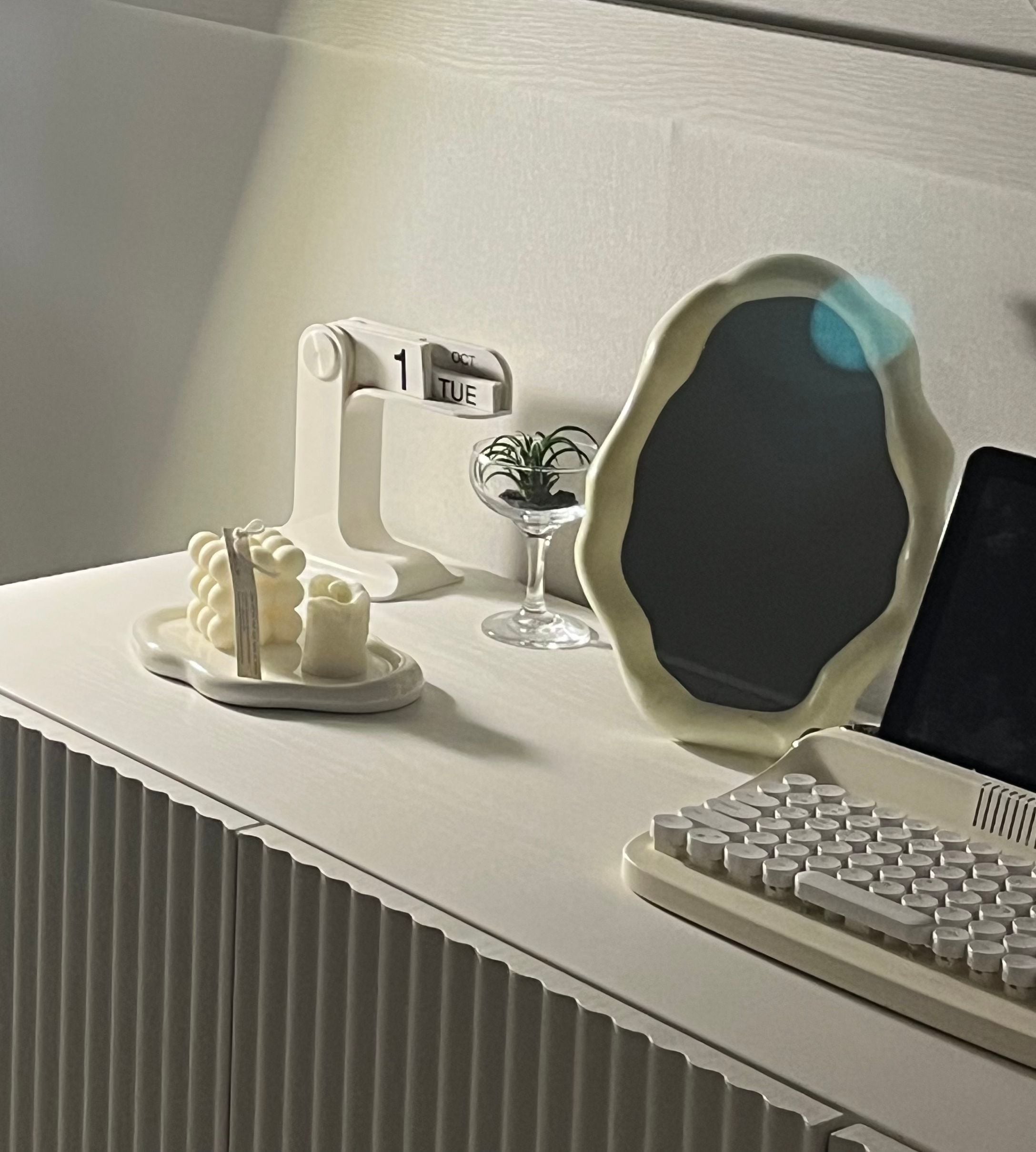 6-Piece Bubble Candle & Home Décor Gift Set user photo