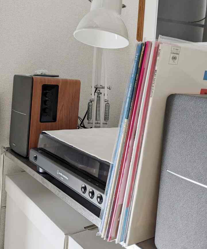 家計を切り詰め、数年以内になんとかしてアアルトの100スクリーンを購入する術を画策中です🤣

#レコード #レコードのある暮らし #アングルポイズ #audiotechnica #バンカーズボックス