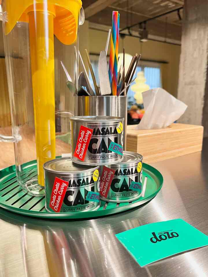 I'm looking forward to eating it 😋🧡

#kitcheninterior #キッチン #ダイニング #ミッドセンチュリー #midcentury #IKEA #カラフル #カラフルなインテリア #カラフルインテリア #リノベーション #リノベ #躯体現し #colorful #renovation