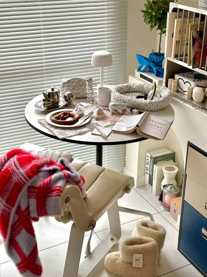 Saya suka deretan karya baru HASUTA
Kafe rumah🫖

#homecafe #onthetable #リビング #リビングインテリア #おうちモーニング #お家カフェ #おうちcafe #おうちカフェ #韓国ブランド {8 #Hidup dikelilingi oleh favoritmu} #홈카페 #홈카페인테리 #살림살이 #온더테이블 #식탁인테리어