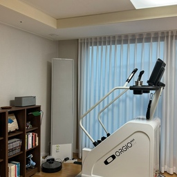 #오늘장면한컷 #천국의계단 샀어요｡｡｡
🏷️ @orgostepmill 
🏷️ #천국의계단 #오르고 #스텝밀 
1,579,000(배송비 별도 100,000)
종아리마사기지 + 소음방지매트 증정🪄
#천계 처음 탔을 때처럼 25분 타기✔️
커뮤니티센터에 천국의 계단이 없더라구요｡｡
헬스장은 집앞 몇개월 끊어놓고 2번 나가서｡｡
#내돈내산 #홈짐 #홈트 #홈트레이닝 
#인내의숲 #인내의시간 #스텝퍼 #스텝밀
#신혼부부일상 #우리집 #오늘의우리집
#홈쿡 #집꾸미기 #홈트존 #헬스장 #헬스케어 
 #신혼부부 #부부 #쀼
#홈스타그램 
#맞팔 #팔로우 #f4f #l4l
