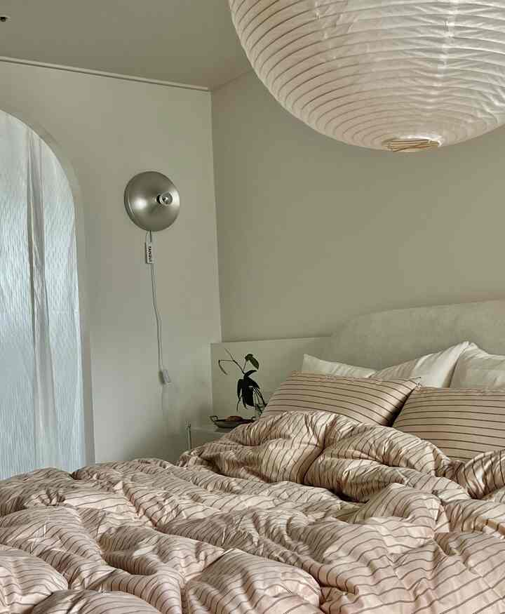 #침실스타일링 

バスラックバスラック 4泊のホテル 羽毛布団  #신혼집꾸미기 #bedroomdecor #홈데코 #beigeinterior #livingroomdecor #homestyling #패브릭인테리어
