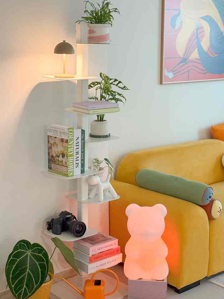 ソファの横の空スペースポイント周期にぴったりのブックスタンド💛
オブジェの装飾用としてもプランテリアに最適 
小さな鉢植えまで置くと、はるかにきれいな空間になると思います！

＃ダガグ＃ダガグ＃リアルダガグ＃デリジア＃北棚＃ブックタワー＃本棚＃本棚＃今日の家＃インテリア＃セルフインテリア＃家の装飾＃ホームデコ＃陳列台＃インテリアシェルフ＃デスクテリア#bookshelfstyling #desksetup #フランテリア