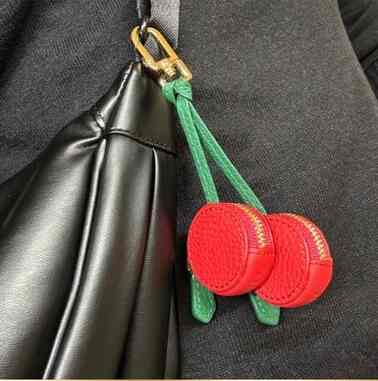 フルーツチャーム Airtagケース［8色］