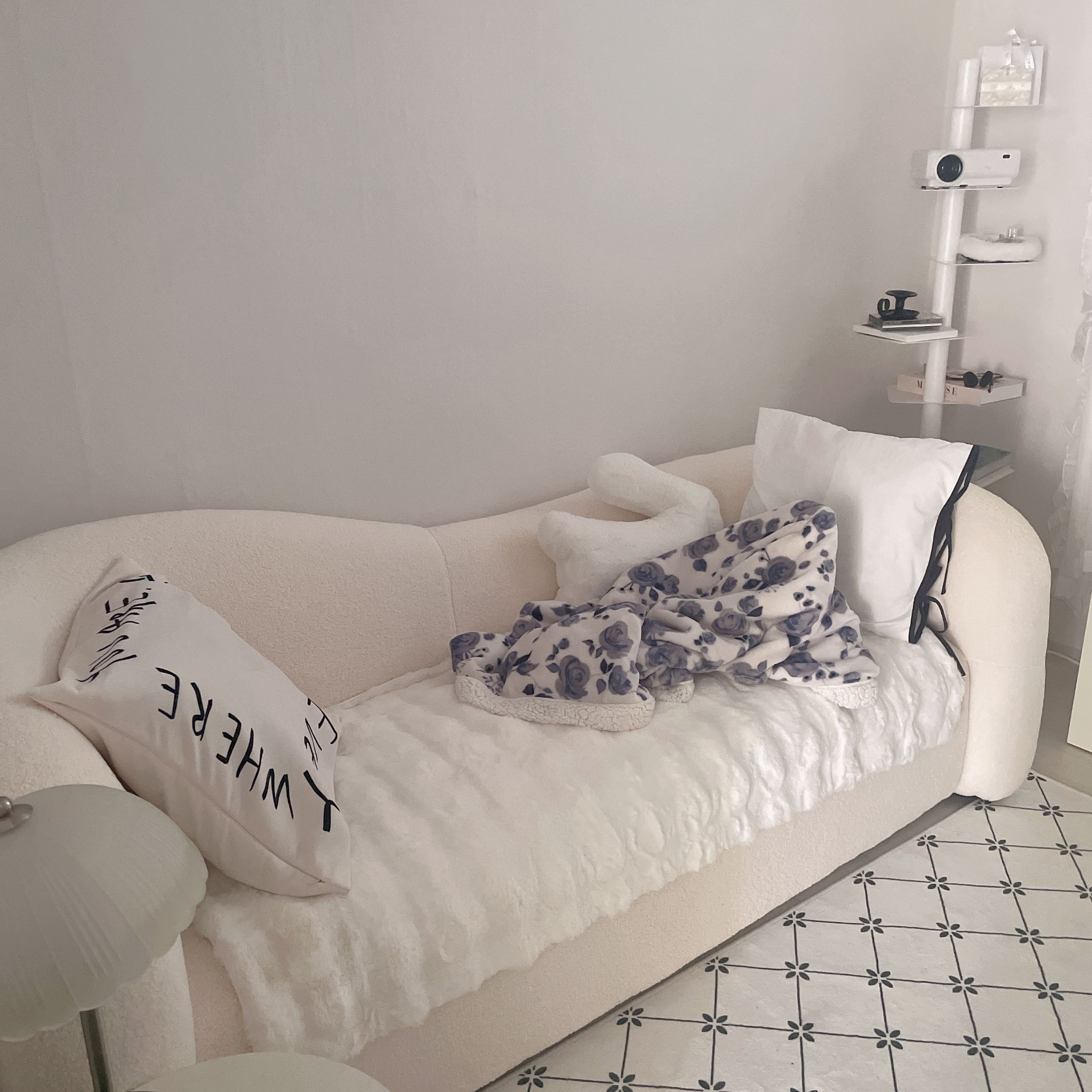 Cloud Faux Fur Sofa Pad user photo