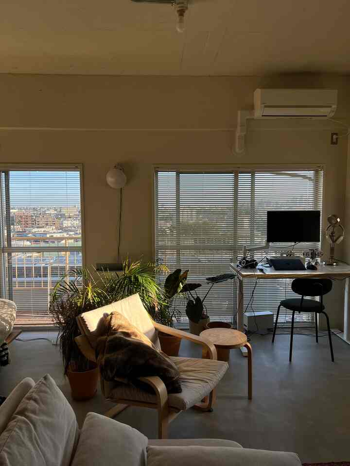 I just do my best every morning 💪

#renovation #interiordesign #interiorstylists #interiordecor 
#vintagefurniture #海外インテリア #リノベーションマンション #ヴィンテージインテリア #ヴィンテージ家具 #ミッドセンチュリー家具 #モダンインテリア #モダンリビング #モダン住宅 #整理収納 #見せる収納 #暮らしの記録 #シンフ living #日々の暮らしを楽しむ #くらしを楽しむ #部屋作り #部屋紹介