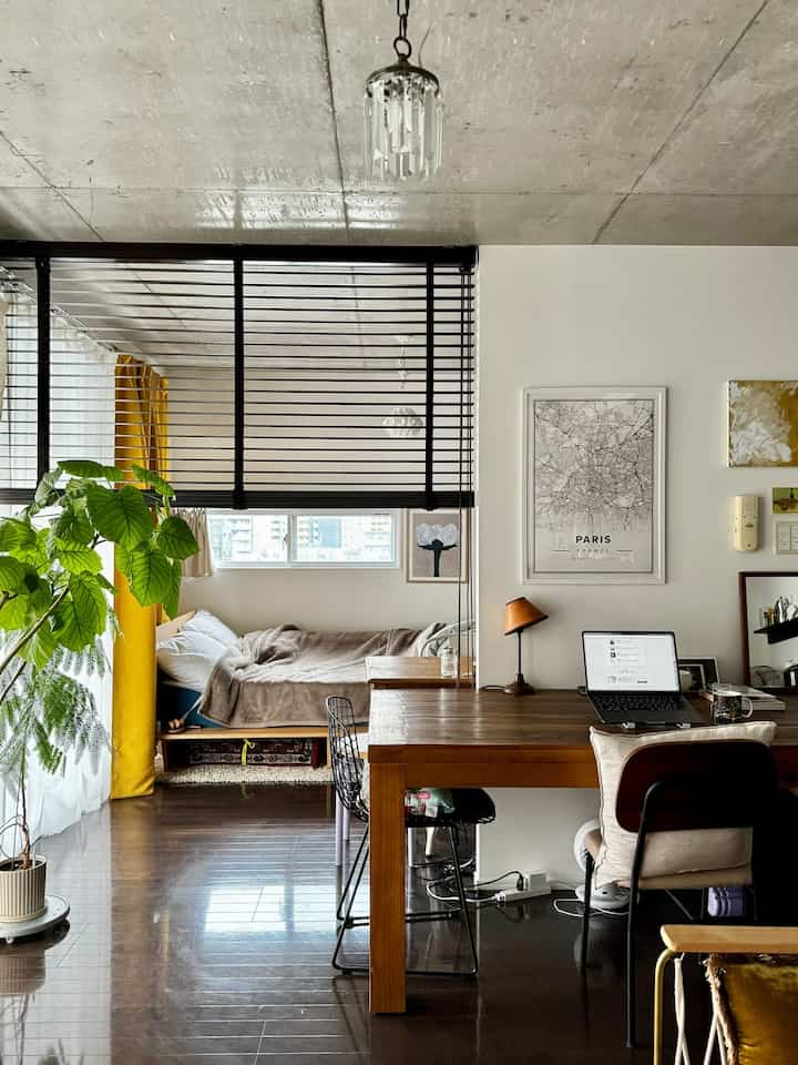 模様替えでテーブルを移動しました。
リビングスペースにいつものソファを置いてのんびり空間へ🛋️
#1人掛けソファ #模様替え #ダイニングテーブル #IKEA 