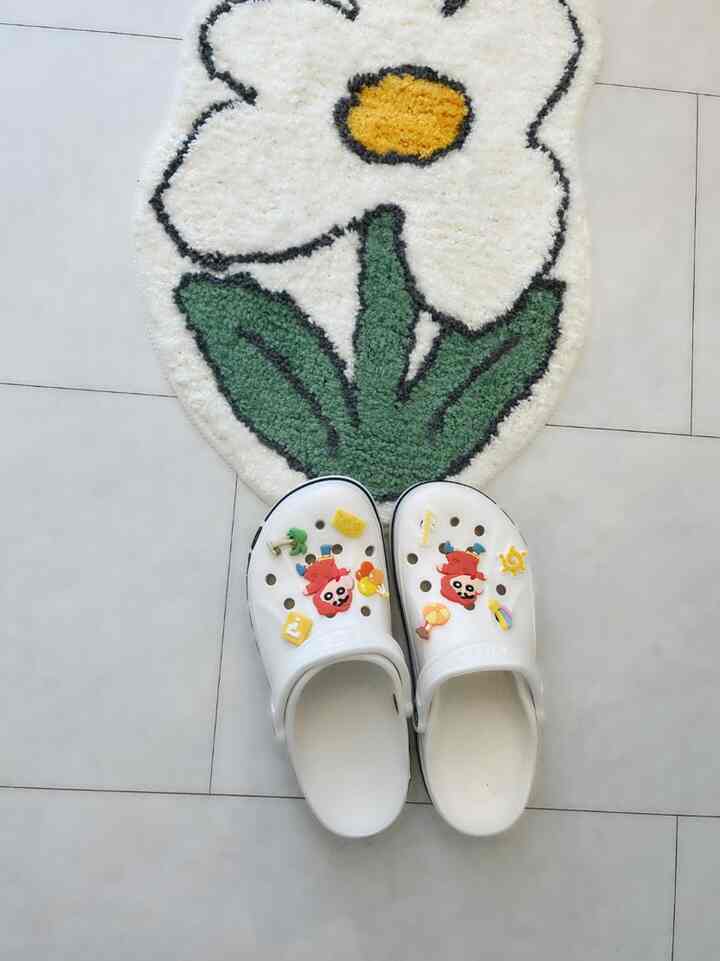 #크록스 #짱구는못말려 #데이지꽃 #발매트 