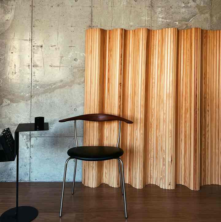 憧れの椅子です
　　　　　
artekのパーテーションは本当に買ってよかった
　　　　　

#interior #インテリア #인테리어  #暮らしの記録 #pp701 #screen100 #artek #スツール #テーブル #家具 #パーテーション #サイドテーブル #椅子 #雑貨