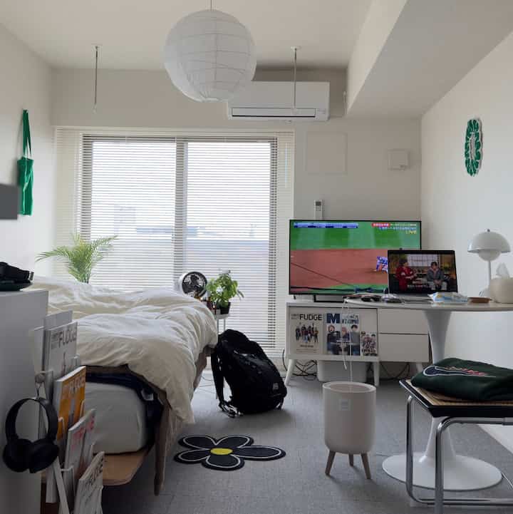 Ini adalah postingan pertama saya ☺︎

Saya suka warna hijau, jadi saya membuat titik-titiknya menjadi hijau.
Sekarang saya memiliki tempat yang saya sukai, saya senang pulang ke rumah setiap hari, dan saya tidak ingin meninggalkan rumah.

Saya akan mulai memposting tentang ruangan itu mulai sekarang.
Silakan lihat

#Interior hijau #部屋 #部屋作り #部屋インテリア #グリーン #グリーンインテリア #roomnhome #みどり #Green
