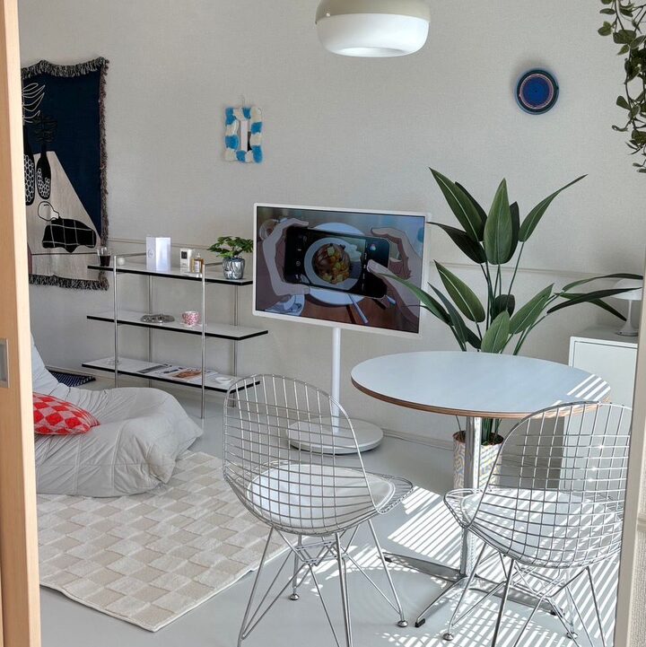 short form carousel card thumbnail