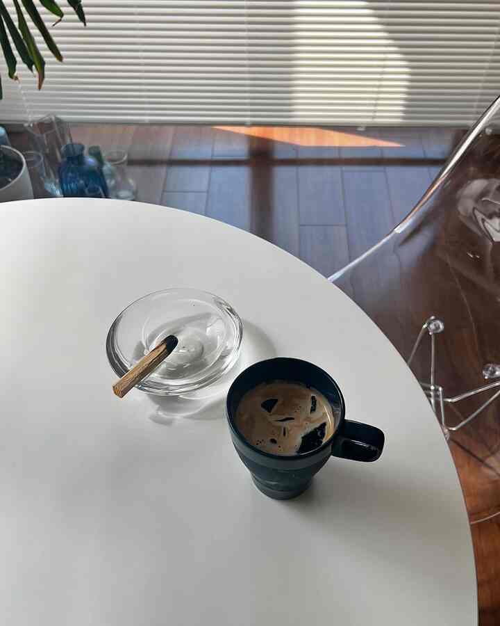 Kopi santai di pagi hari #リビング #パロサント
#IKEA #韓国インテリア