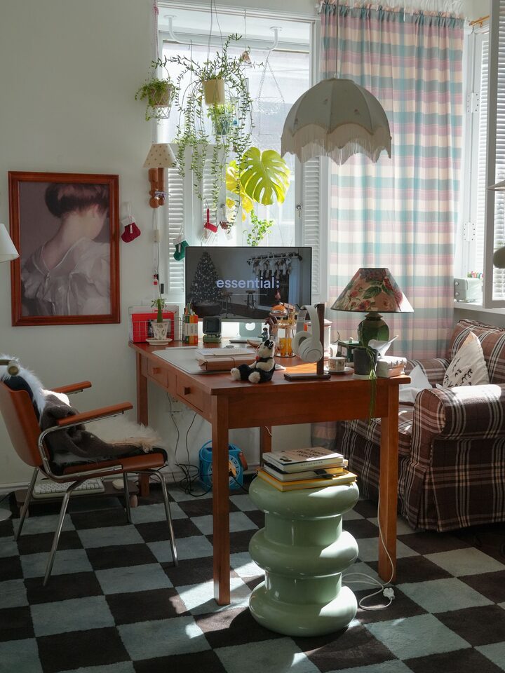 short form carousel card thumbnail