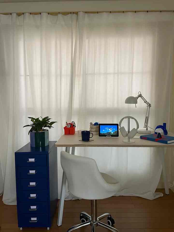 デスク周り。ohouseのショッピングかわいいの多くて欲しいのありすぎる。困った〜
#1DK #デスク #デスク周り #デスクインテリア #ワークスペース #ワークスペースインテリア #インテリア #カラフルなインテリア #ブルーインテリア #北欧インテリア #韓国インテリア #IKEA #IKEA引き出し #HAY 