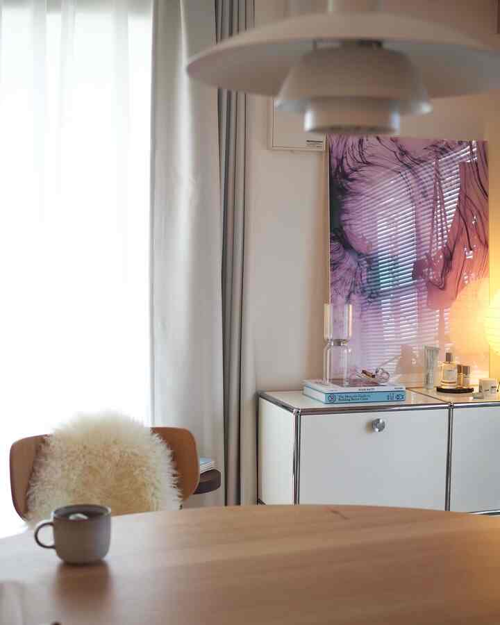 朝の優しいひかりの中でゆったりほっこりティータイム🫖


#アクリルフレーム　#ダイニングインテリア