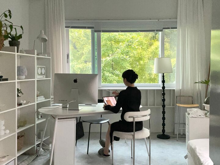 short form carousel card thumbnail