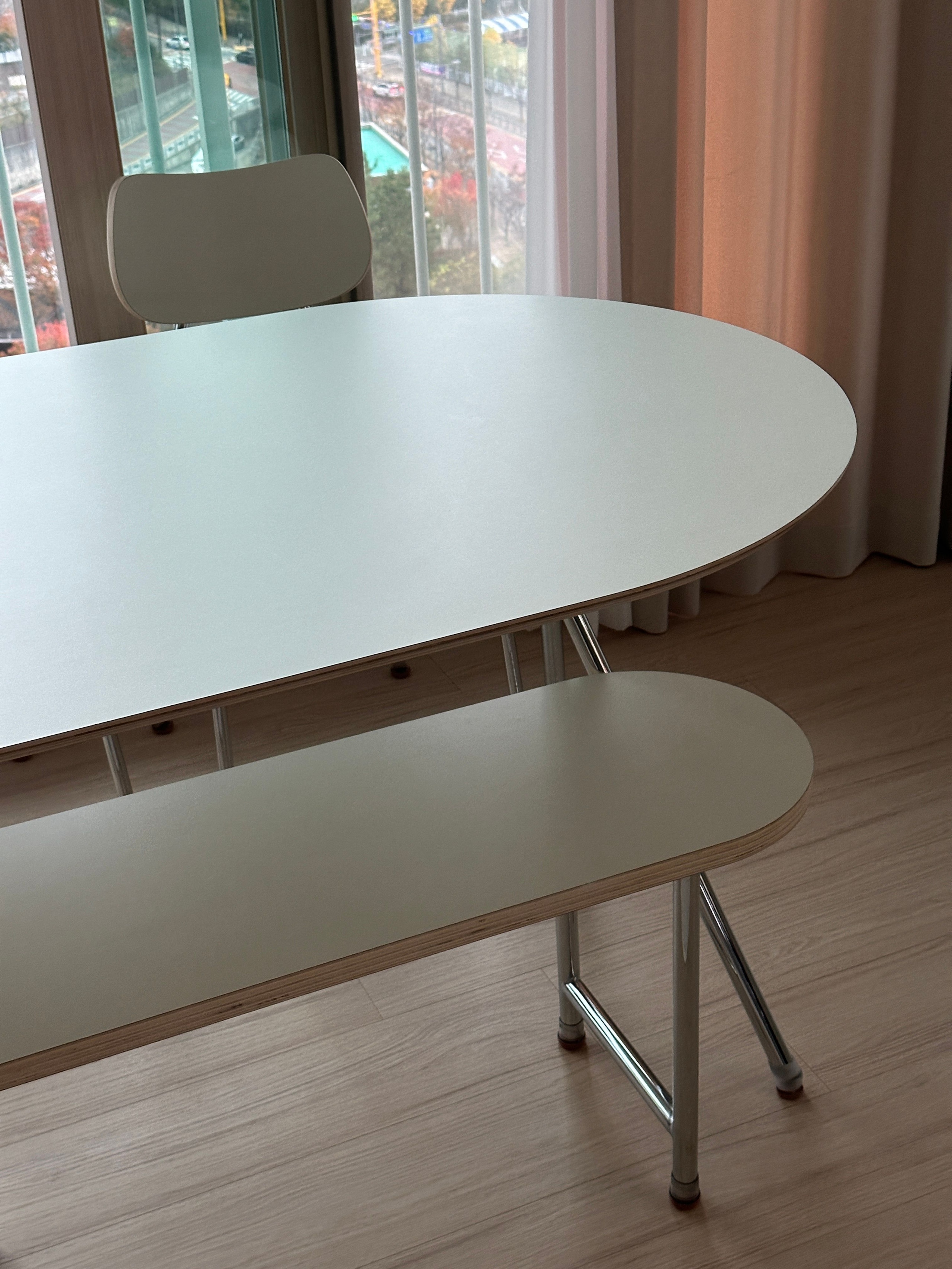 16piece MID-CENTURY ダイニングテーブル 楕円形 140cm［6色