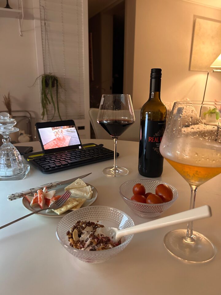 short form carousel card thumbnail