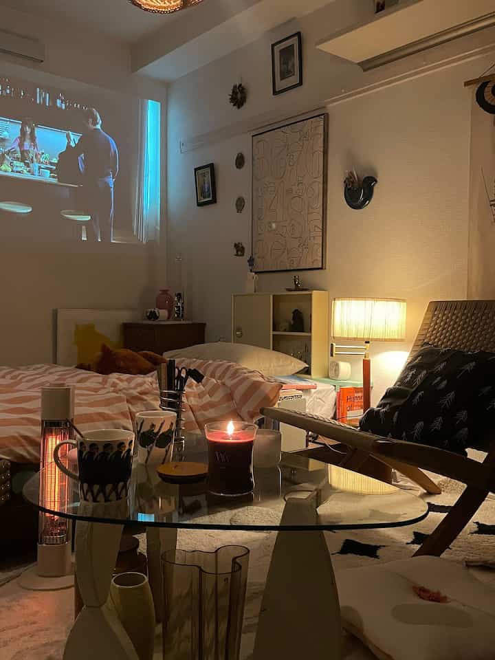 冬支度⛄️
キャンドル灯してヒーター点けたら温もりが☺️
#リビング #一人暮らし #インテリア #冬 #冬の準備 #冬の雰囲気 #レトロ #ヴィンテージ #キャンドル #ヒーター #夜 