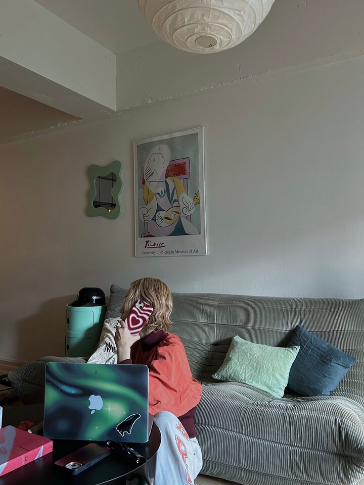 short form carousel card thumbnail