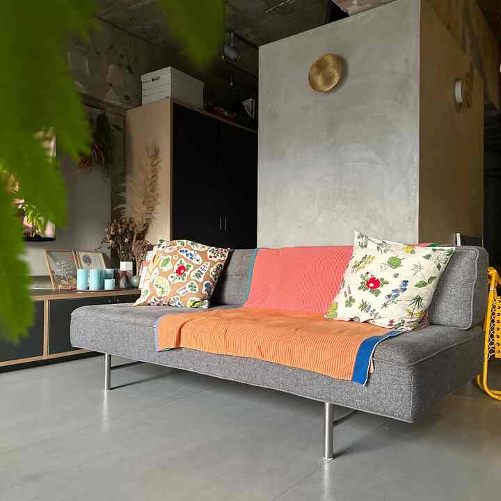 sore musim dingin. Suatu hari ketika Anda meletakkan sofa menghadap jendela dan menyerap cahaya hangat. Bantal Rokkatei lucu sekali.

#ACTUS #crashgate #六花亭