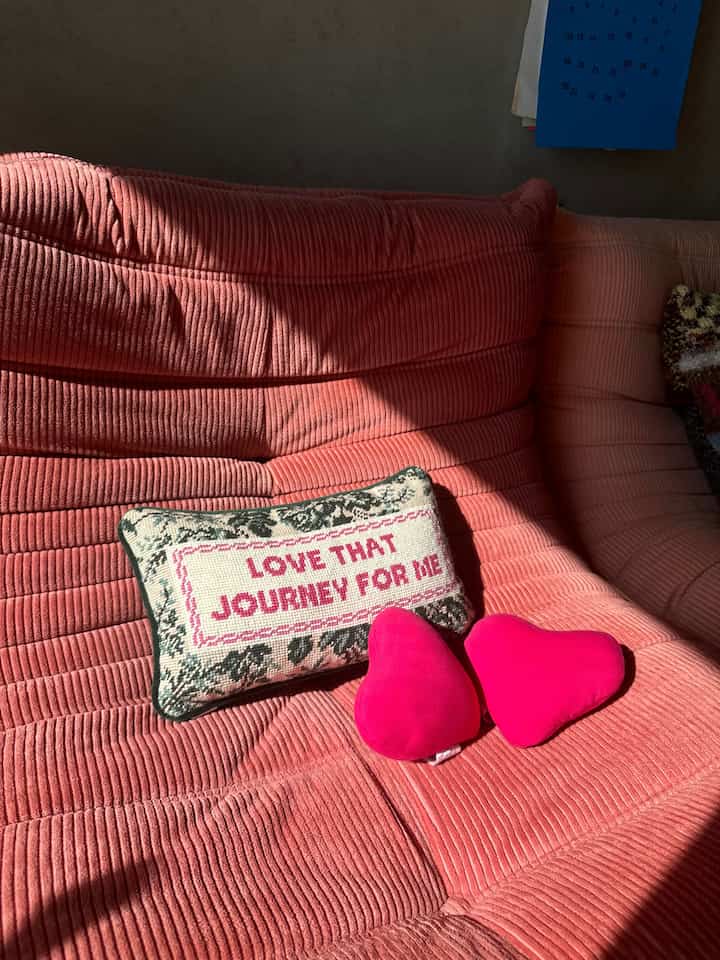 Pink outfit

#pink #ピンクのインテリア #ソファ #yogibo #クッション #カラフルインテリア #リーンロゼ #ligneroset