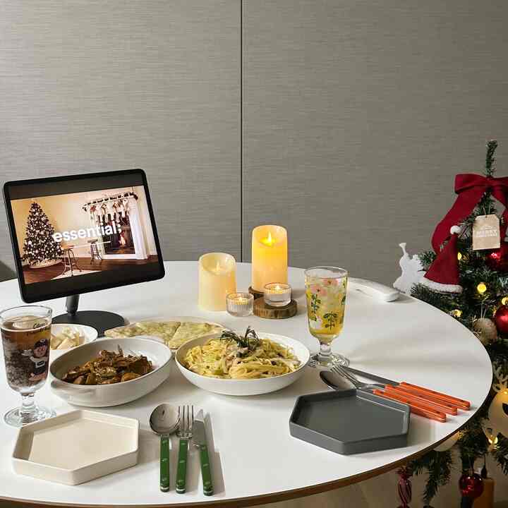 #오늘부터크리스마스

Saat Natal tahun ini 
Sudah memikirkan mau makan apa... 🎄🎅🧑‍🎄

#Natal #크리스마스데코 #크리스마스소품 #크리스마스트리 #크리스마스준비 